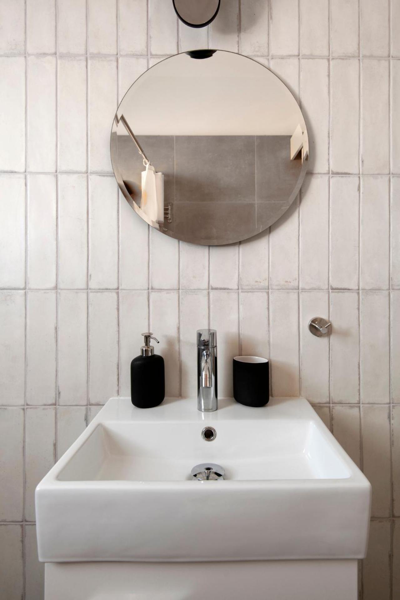 Amazing Two Bedroom Apartment Larnaca Bagian luar foto